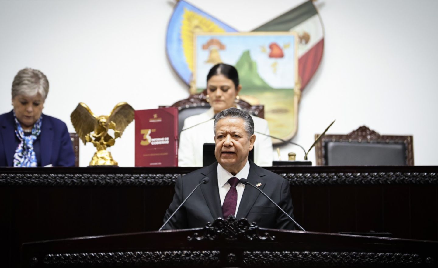 Presenta gobernador de Hidalgo su tercer informe de Gobierno