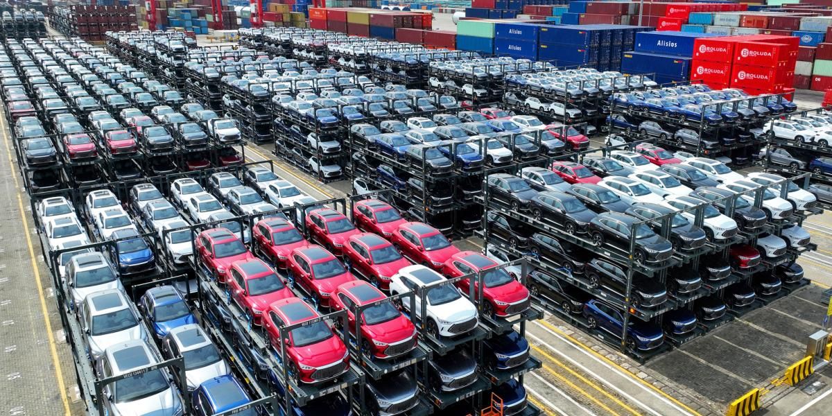 Impondrán aranceles para autos, plásticos y electrónicos provenientes de China