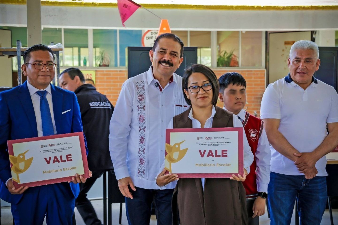 Invierte Gobierno de Delfina Gómez 11.7 MDP en Mobiliario
e Infraestructura Para Escuelas de San Felipe del Progreso
