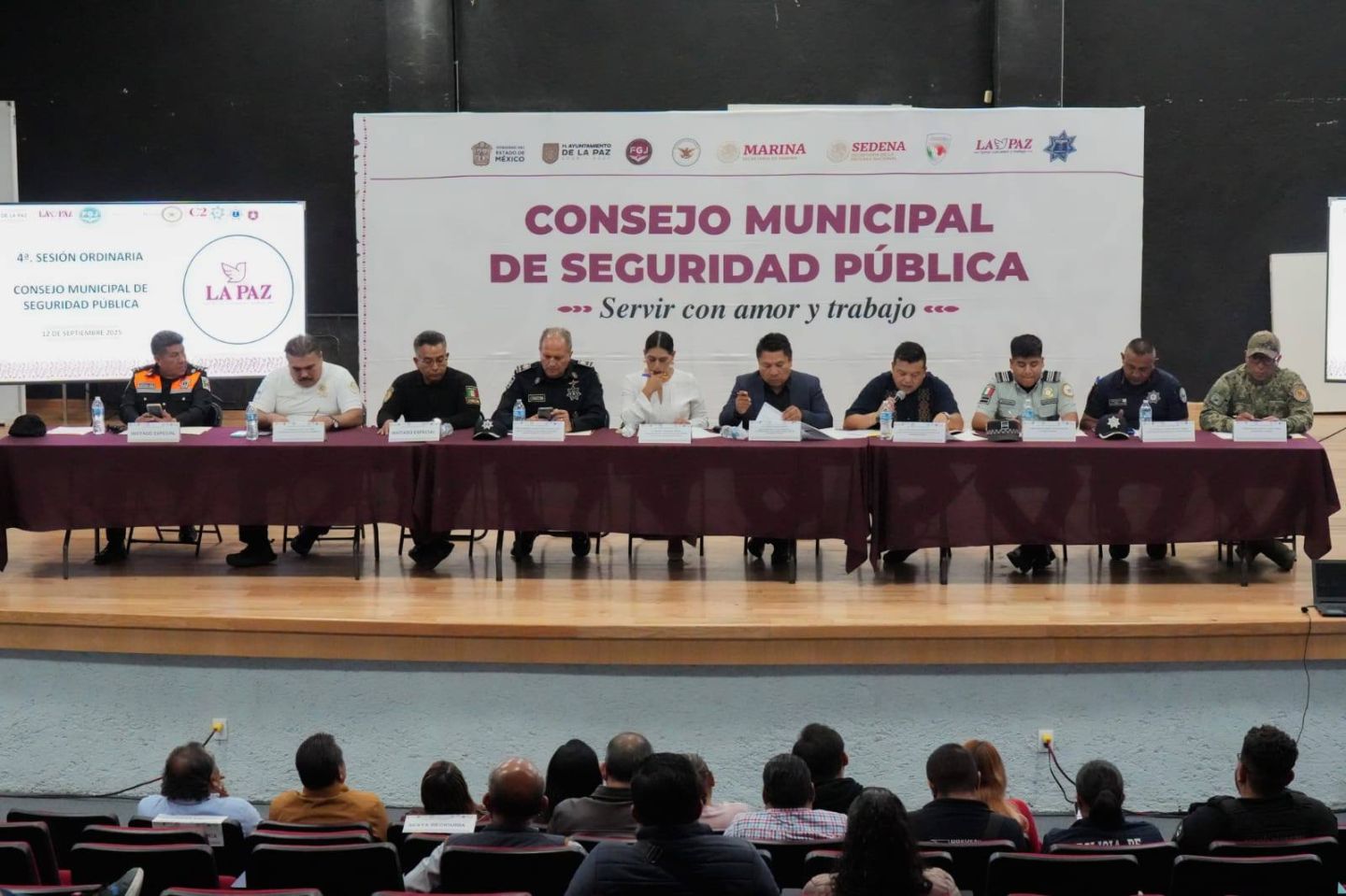 El Consejo Municipal de Seguridad Ciudadana de
La Paz Instruye Para Reforzar Acciones