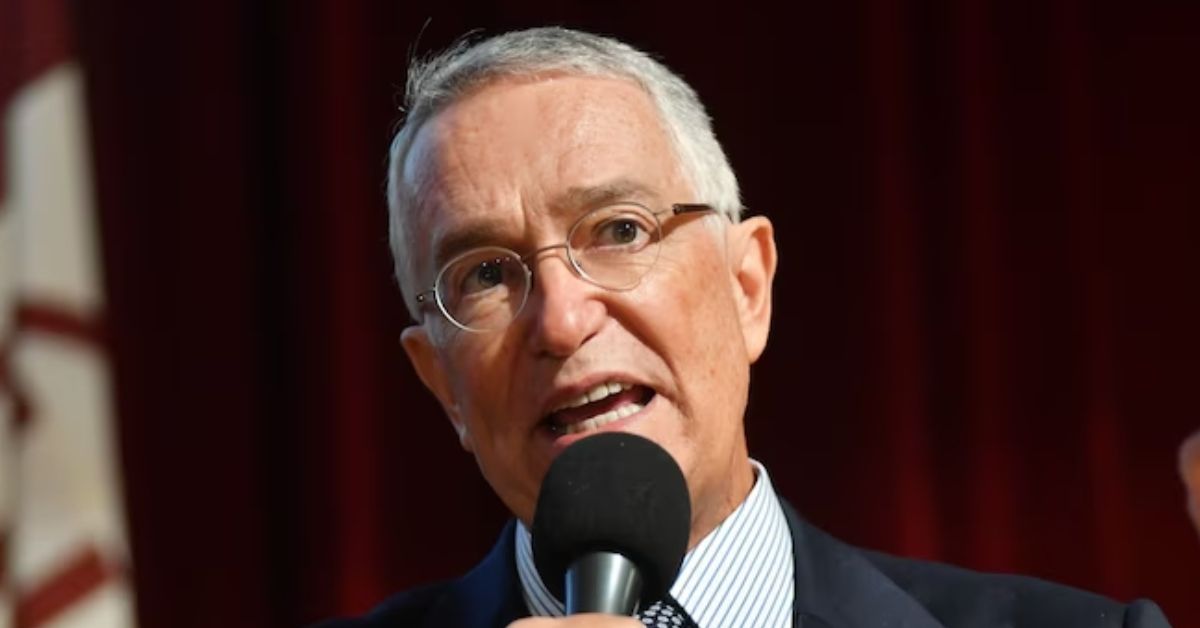 Salinas Pliego es jactancioso con dinero que no es suyo: debe el 82% de su fortuna