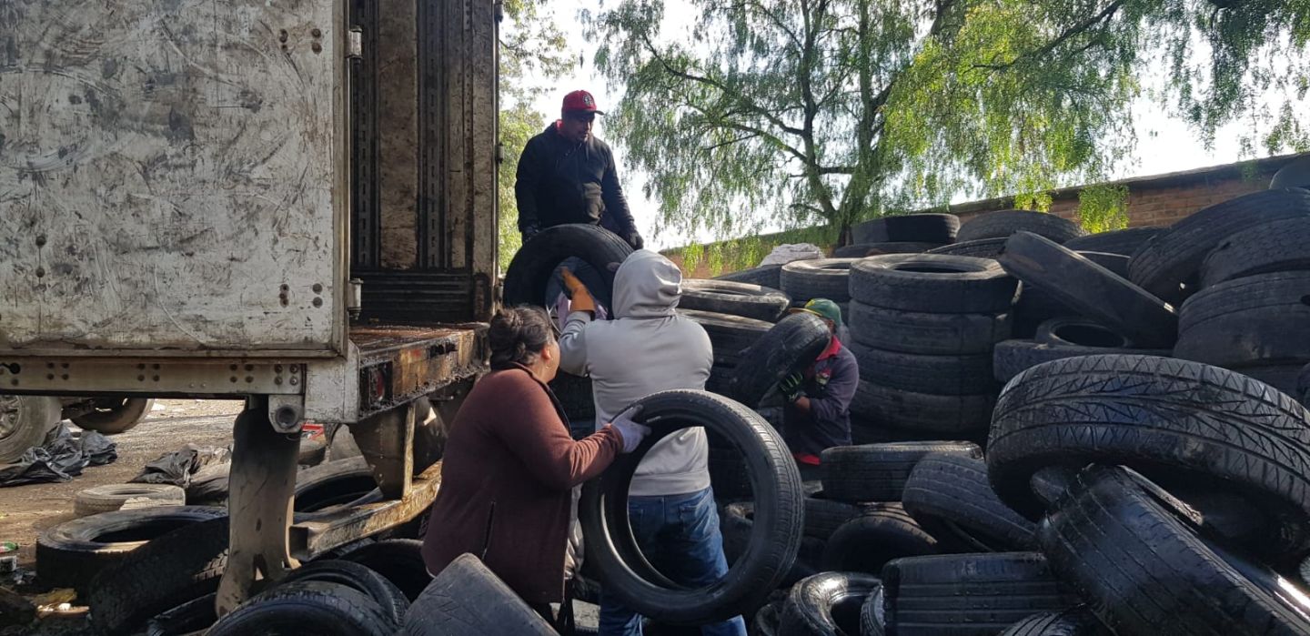 El Municipio de La Paz Entrega Llantas de Reuso para su Reciclado 