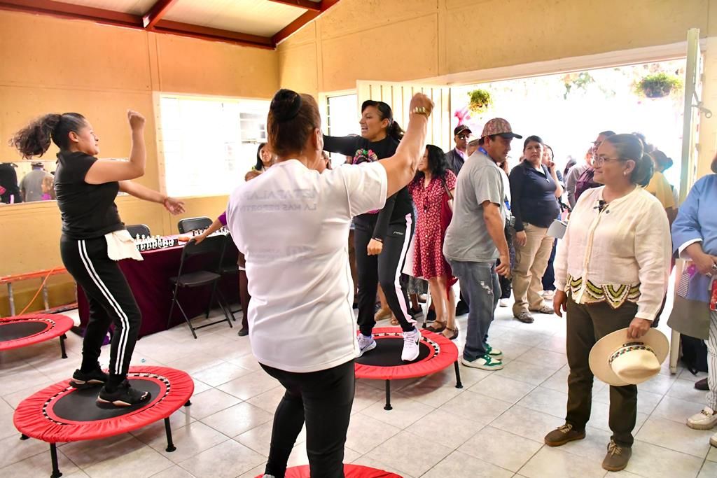 Reinauguración del Centro Social ’ Emiliano Zapata’, en Paraje Zacatepec