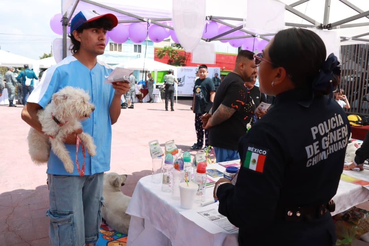 Con Feria de Seguridad, Policía Municipal de Chimalhuacán
y GN Acercan Servicios Gratuitos a la Población