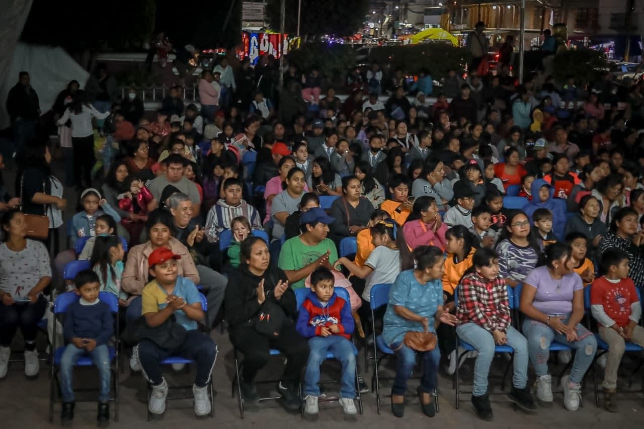 Cine Comunitario llenó de alegría a Tlaxcoapan