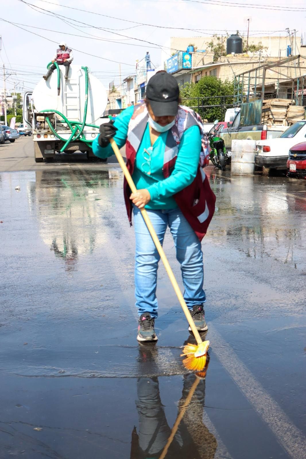 Las Inundaciones en Nezahualcóyotl
al 90 por Ciento de Avance