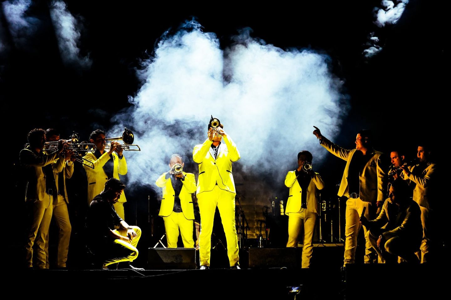 La Arrolladora, Alicia Villarreal y Pequeños
Abarrotan Foro Masivo en la FEMECHI 2025