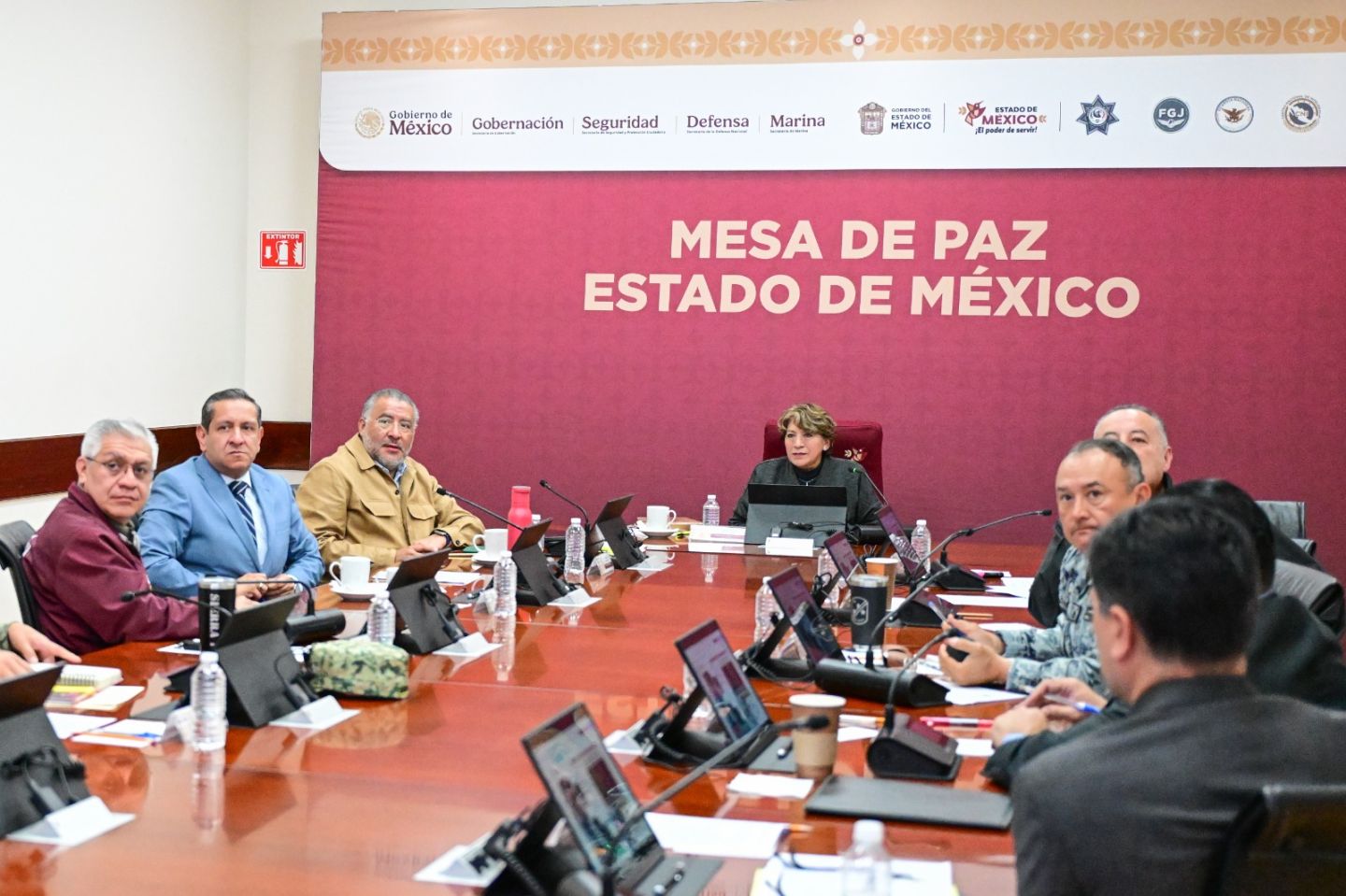 Gobernadora Delfina Gómez revisa temas de Protección Civil en Mesas de Paz para proteger a la población