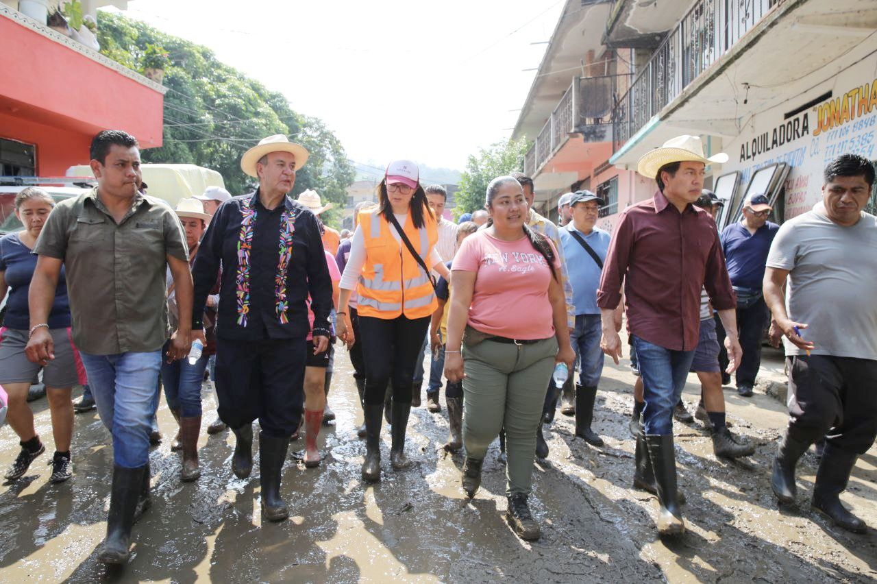 SEP federal y estatal evalúan daños en la región Otomí–Tepehua