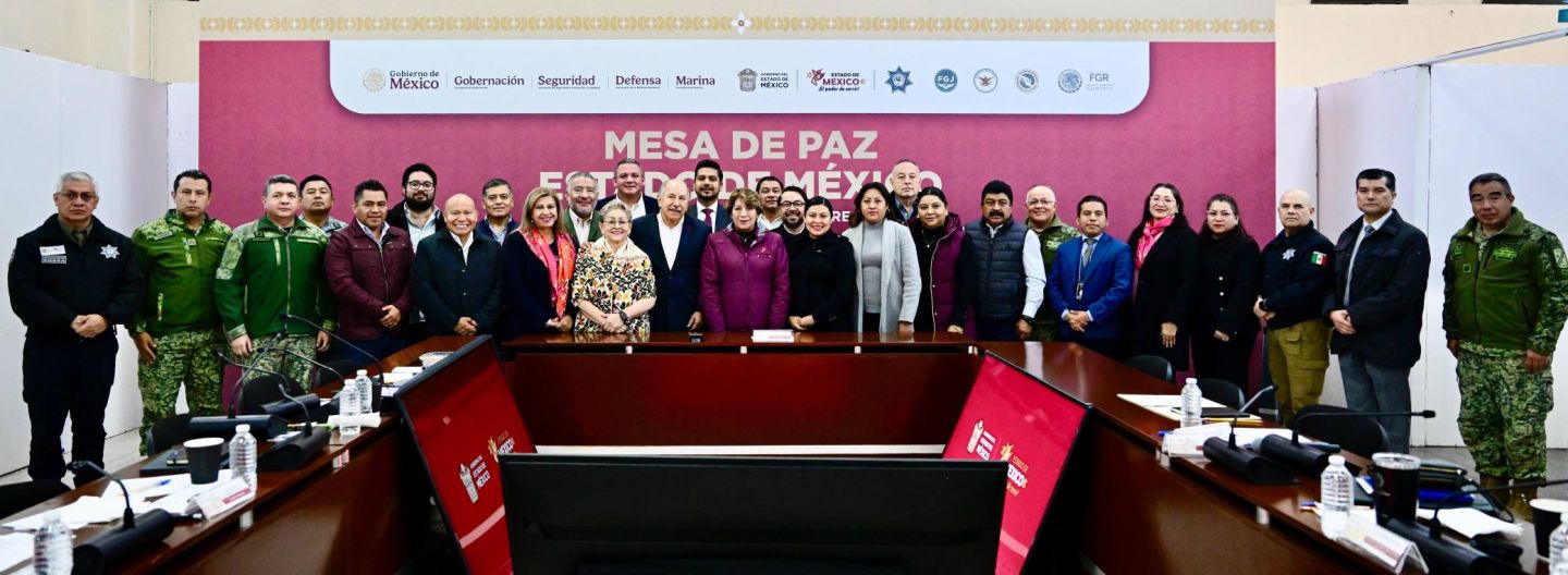 Estamos con Usted, Presidenta Sheinbaum: Afirma
Gobernadora Delfina Gómez y Presidentes Municipales