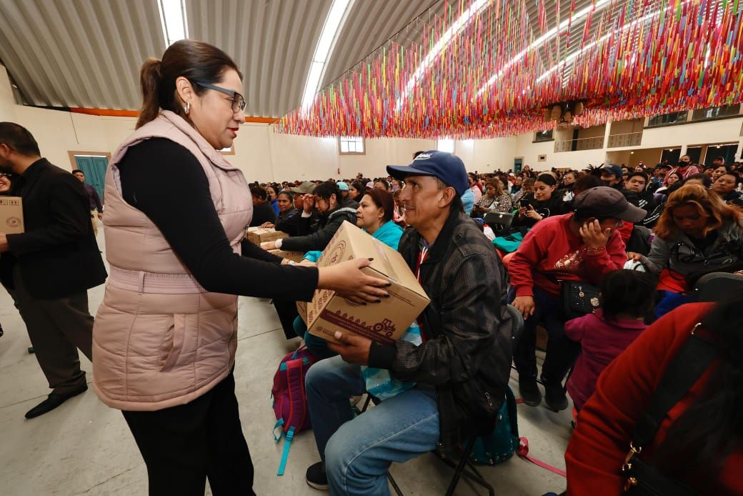 DIFEM Chimalhuacán entregó más de dos mil canastas alimentarias