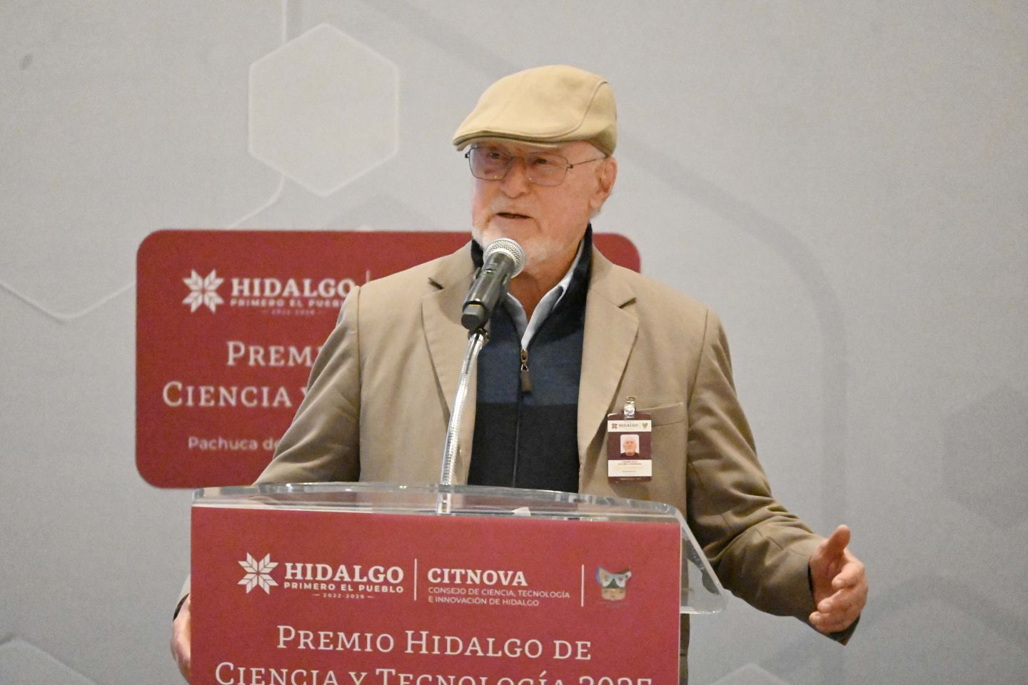 El Estado de Hidalgo reconoce a quienes ponen su conocimiento al servicio del pueblo 