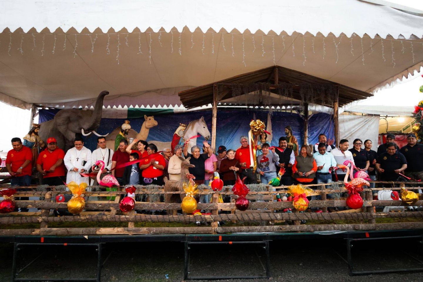 Se Inaugura El Comercio Navideño en la Plaza de las Tradiciones de Texcoco