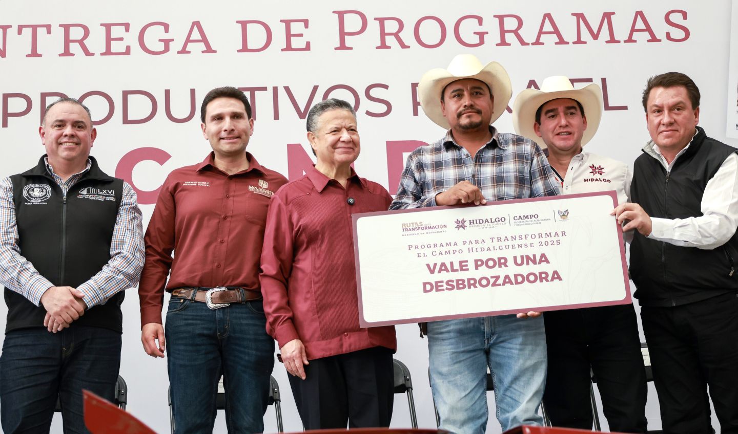 Programas sociales son política pública, no una dádiva: Julio Menchaca