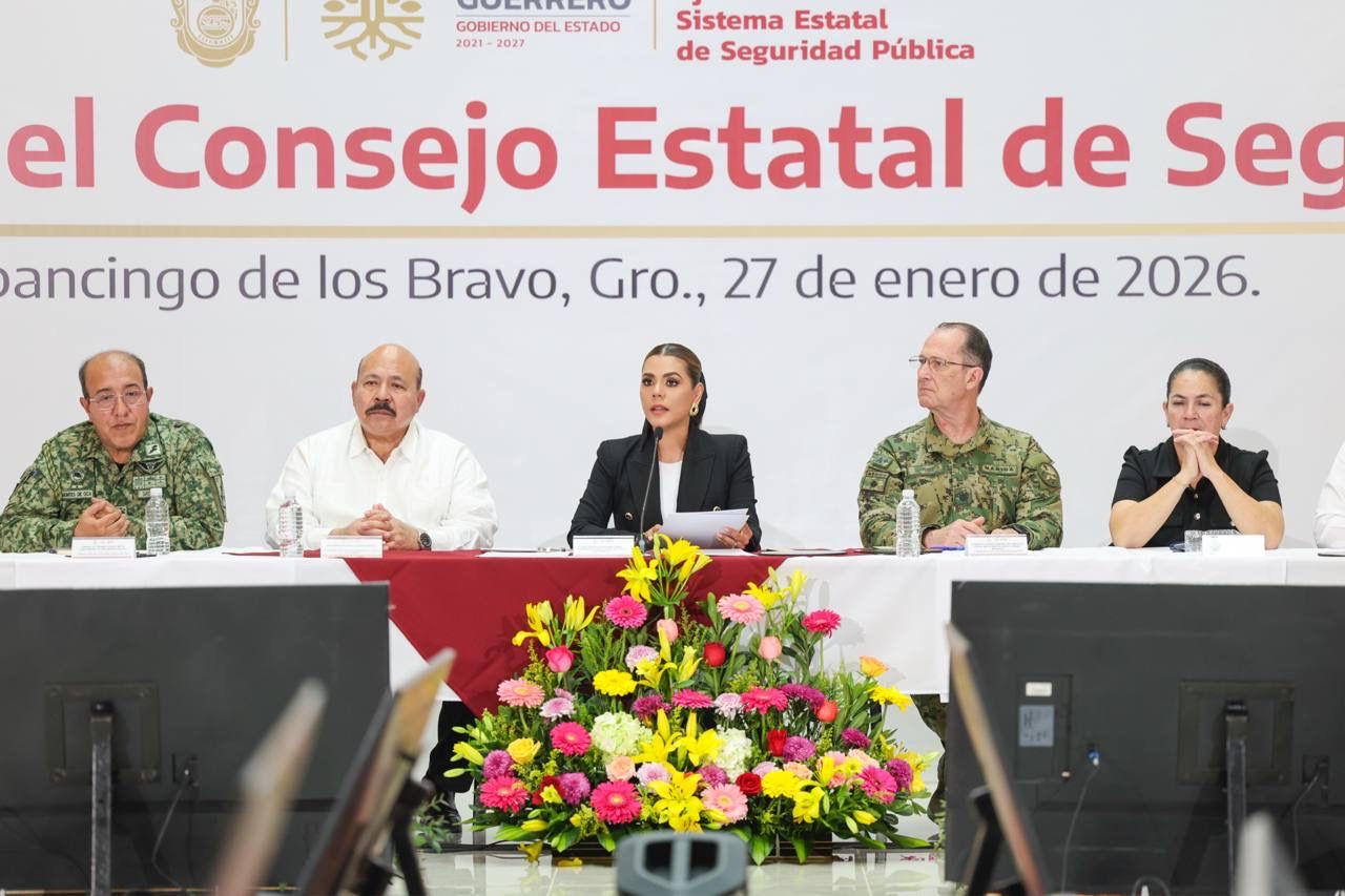 Acuerda la gobernadora Evelyn Salgado con las y los ediles, priorizar la seguridad en sus municipios para fortalecer la paz en Guerrero 