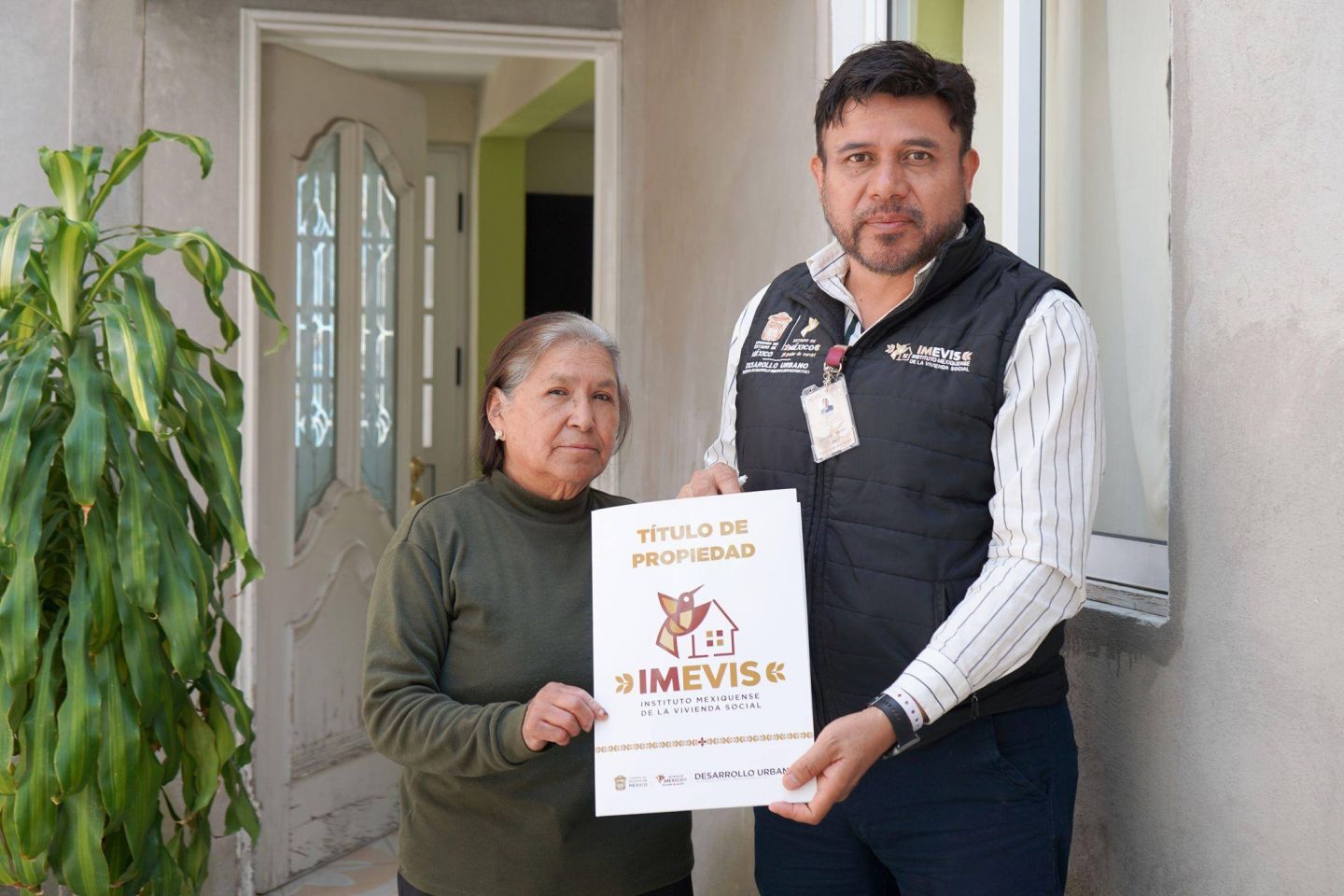 Gobierno del EDOMÉX Cambia la Vida de más de 9 mil 
Mexiquenses al Facilitar el Trámite de Títulos de Propiedad