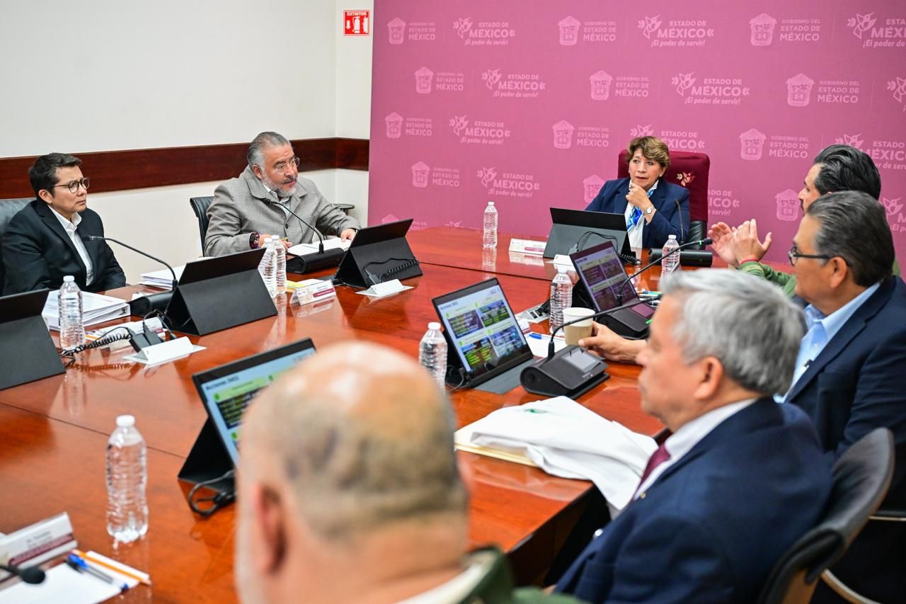 Gobernadora Delfina Gómez y Director General del IMSS, Zoé Robledo, revisan avances del Plan Oriente del EdoMéx con 40 acciones en salud