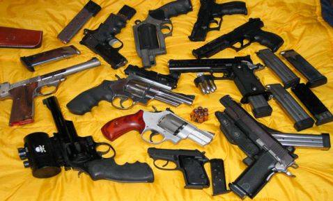 En dos días roban armas a policías municipales de Huixquilucan y Tlalnepantla.