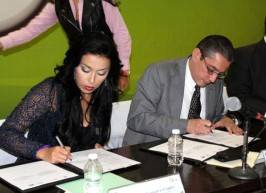 Firman convenio PGJEM y Asociación Mujeres Transformando México