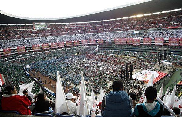 Antorcha reunió a 950 mil mexicanos para festejar su 40 Aniversario 