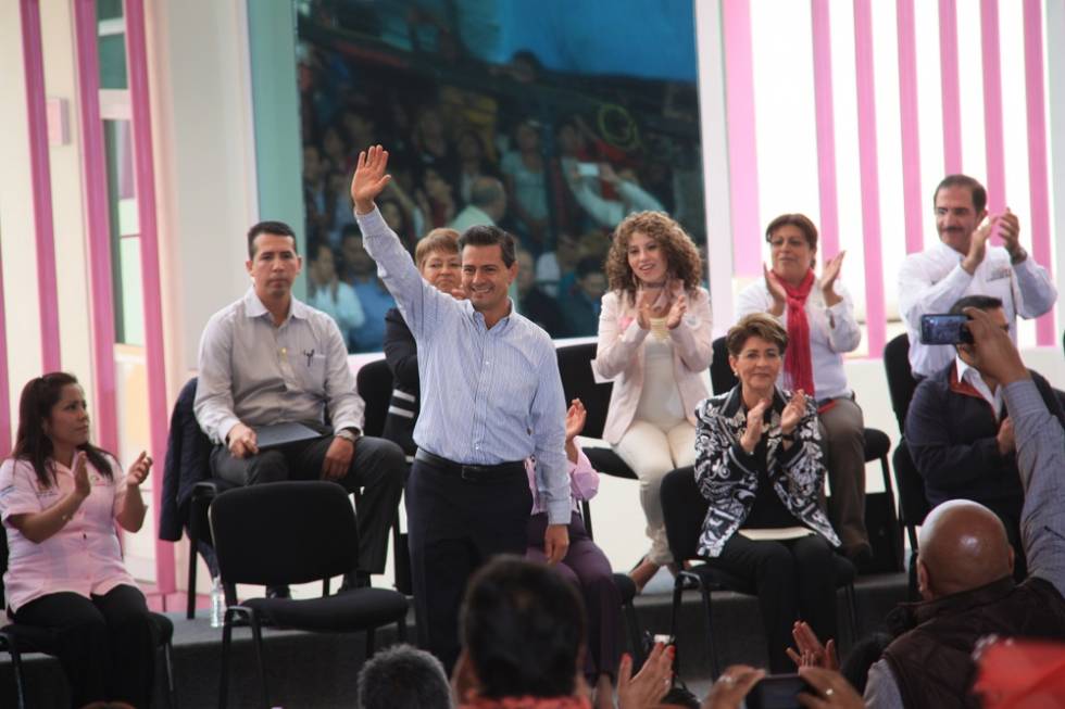 Enrique Peña Nieto inaugura “Ciudad de la salud para la mujer” en Cuautitlán

