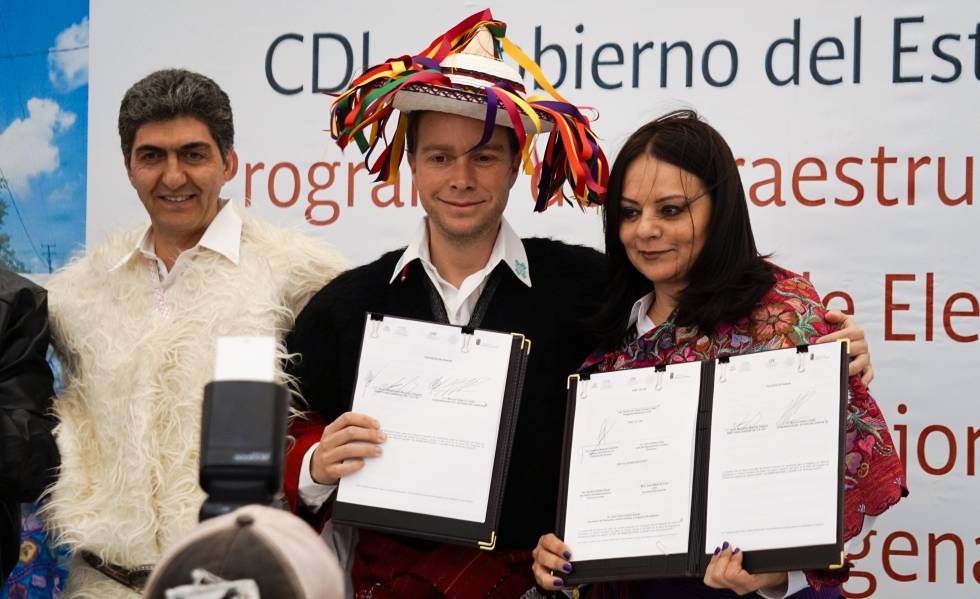 Empleo e infraestructura para reducir la pobreza en Chiapas; CDI firma convenio