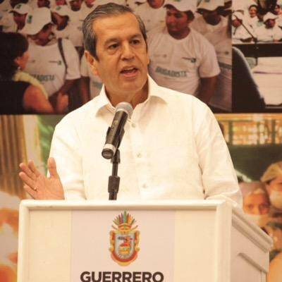 Analizarán diputados permanencia del gobernador interino Rogelio Ortega