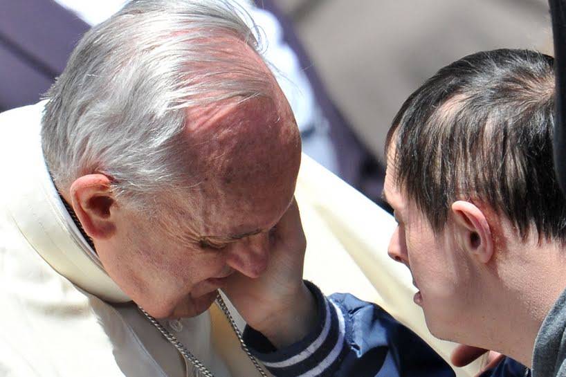 Papa Francisco anuncia un Año Santo de la Misericordia