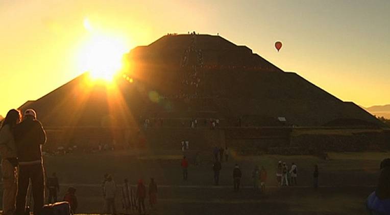 Teotihuacán, lugar favorito para observar equinoccio