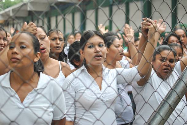 Cárceles de mujeres de 20 Estados del País  con denuncias de  prostitución y abuso sexual