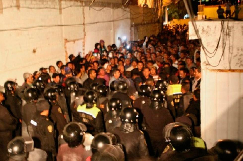 Riña post-electoral entre panistas y policías en San Martín de la Pirámides