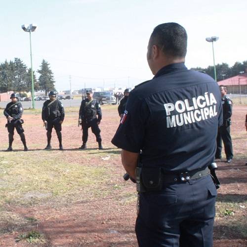 En Tezoyuca elementos de la policía municipal firman su nómina sin recibirla 