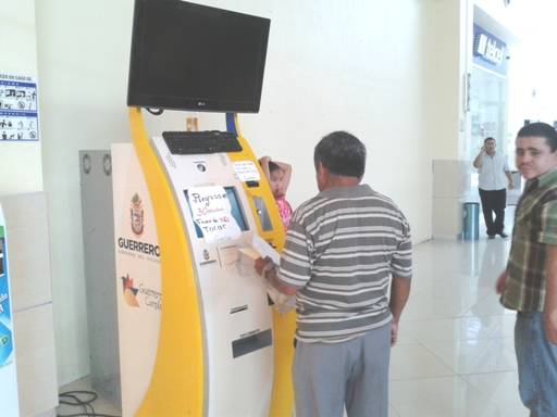 Por adeudo de Sefina, paralizados 22 cajeros automáticos del Registro Civil
