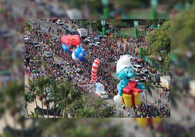 Gigantescos globos engalanarán la Navidad en Acapulco
