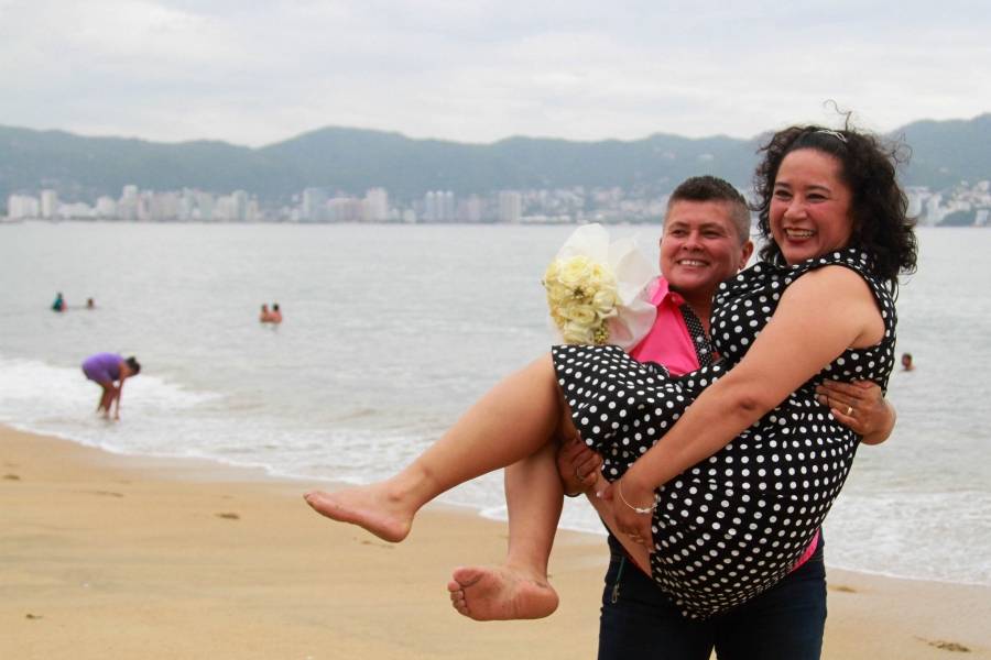  Acapulco no autoriza matrimonios entre personas del mismo sexo.