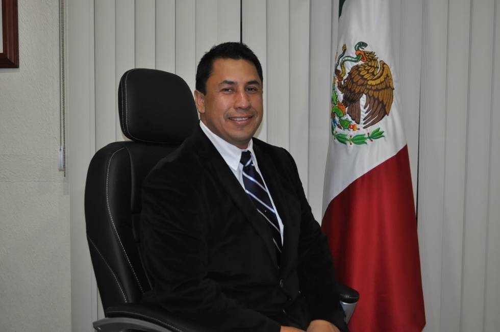 El ayuntamiento de Ozumba sin dinero, el alcalde Marco Antonio Gallardo Lozada pide ayuda al gobernador Eruviel y al presidente EPN
