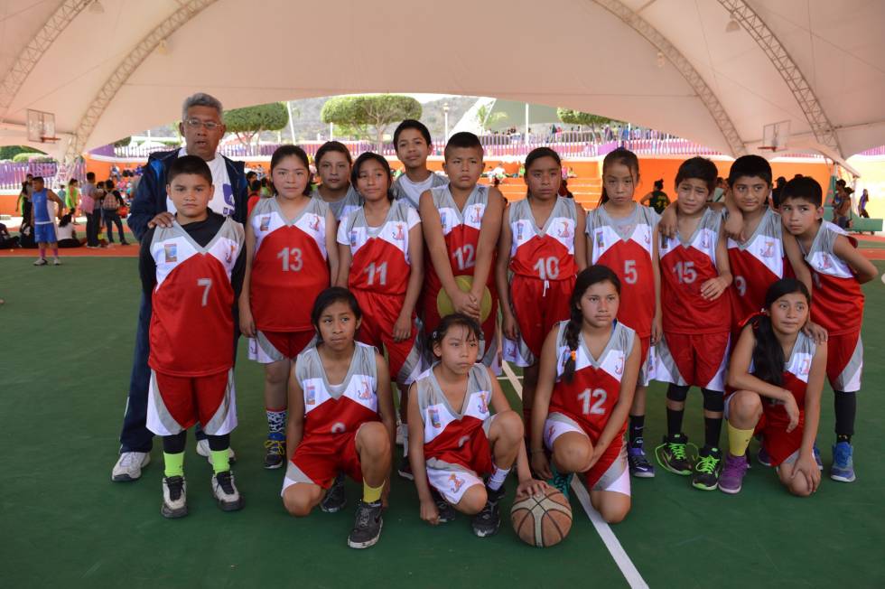 Con paso de vencedores avanza el equipo infantil de basquetbol del Estado de México